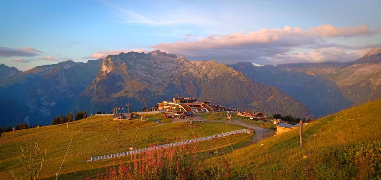 Appartement Au Pied Des Pistes Samoëns Eksteriør billede
